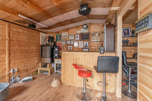 Photo 35- click for photo gallery